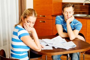 Separacja a opłaty za mieszkanie – kto płaci czynsz i rachunki?