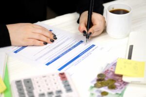 Wniosek o wykreślenie z BIK – wzór i kiedy bank musi usunąć dane