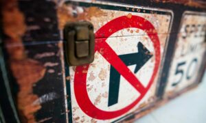 Walizki i pudełka do przechowywania przedmiotów podróżnych