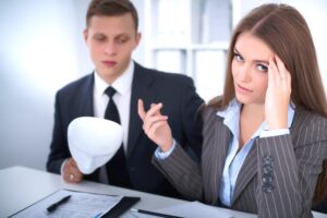 Uchylenie decyzji administracyjnej – kiedy jest możliwe i jakie ma skutki?