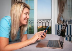 Umorzenie abonamentu RTV – kiedy Poczta Polska może zrezygnować z należności?