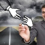 Złożony wizerunek młody biznesmen pisze coś