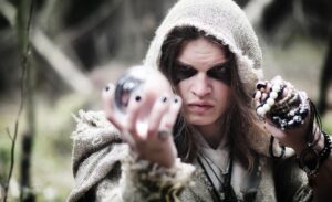 Groźba karalna przez osobę trzecią – czy nadal jest przestępstwem?