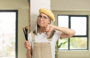 Poczucie krzyżowania kciuków w dół