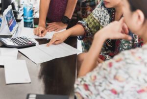 Darowizna dla bratanka – podatek, zgłoszenie i grupa podatkowa